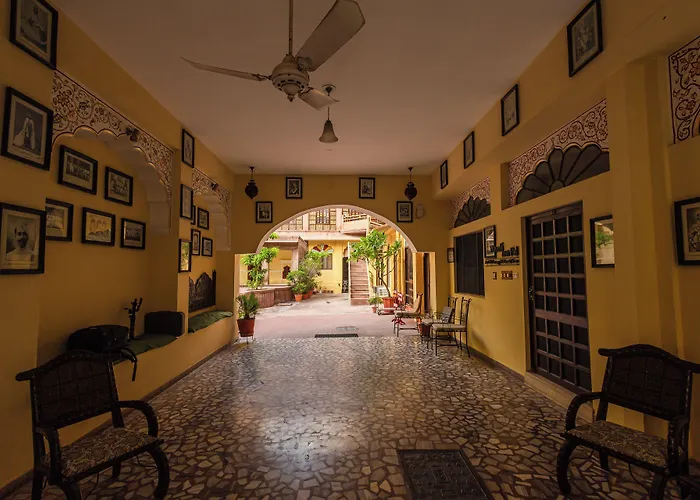 Haveli Inn Pal
